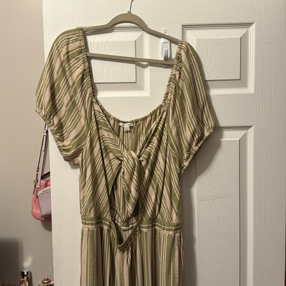 American Eagle Tie Front Jumpsuit - Picture 2 of 5